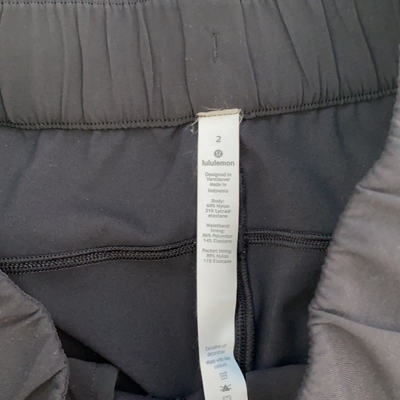 ❤️ Lululemon On The Fly Pant *27" Black Size 2 NWOT - Picture 3 of 9